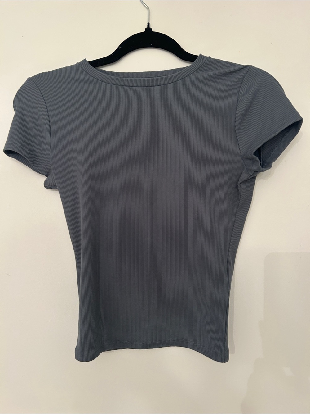 Hollister Ribbed Crewneck Short Sleeve Top - Gray